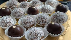 18 GATEAUX BOULES DE NEIGE COCO CHOCOLAT FAIT MAISON
